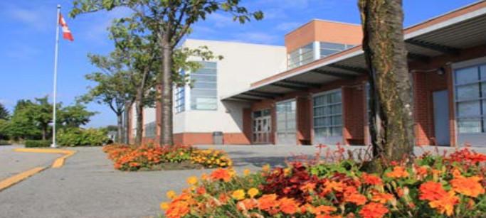 加拿大BC省中学排名前30卡尼中学录取案例.
