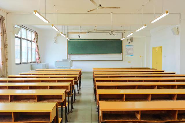 巴黎第十三大学学费汇总
