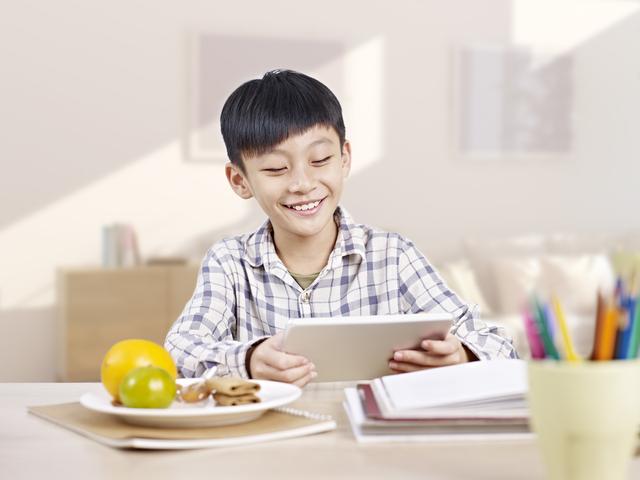 伊利诺斯大学芝加哥分校学费是多少