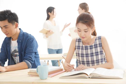 佛蒙特大学学费是多少