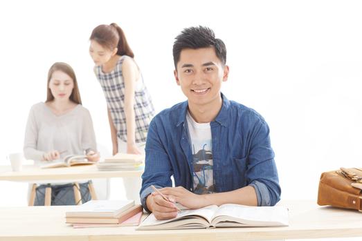 马德里自治大学研究生申请要求